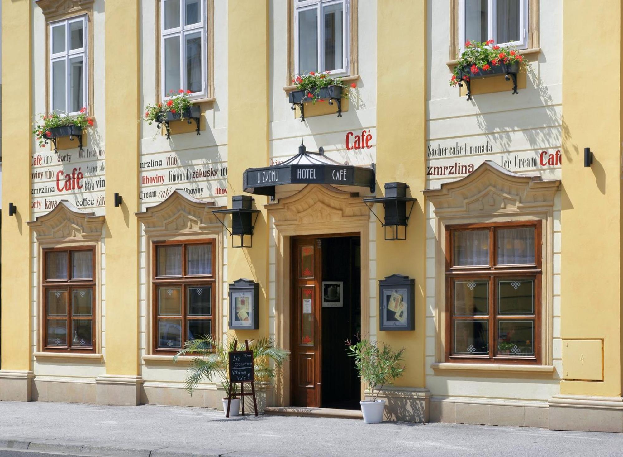 Hotel U Zvonu Vrchlabi Exterior photo